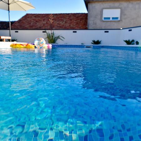 Villa Navita Augustinus With Pool Debeljak Экстерьер фото