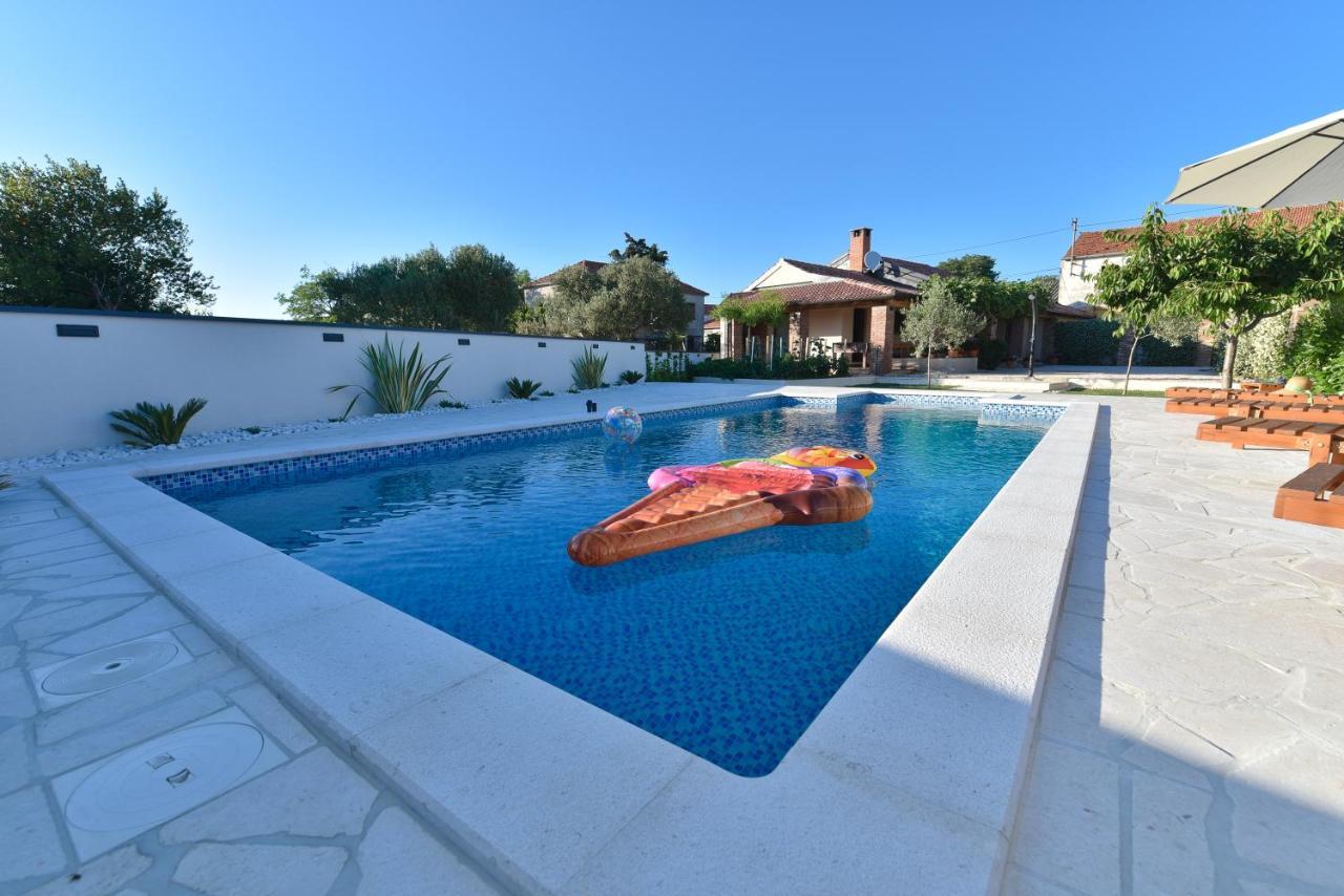 Villa Navita Augustinus With Pool Debeljak Экстерьер фото