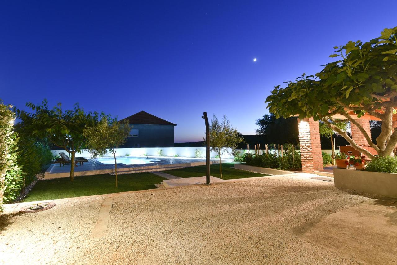 Villa Navita Augustinus With Pool Debeljak Экстерьер фото